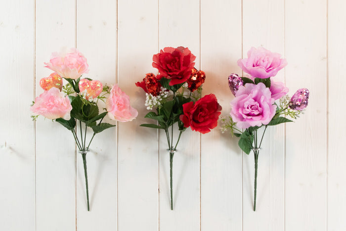 48 x 35cm Rose Bunch with Heart - Assorted Colours - Full Box