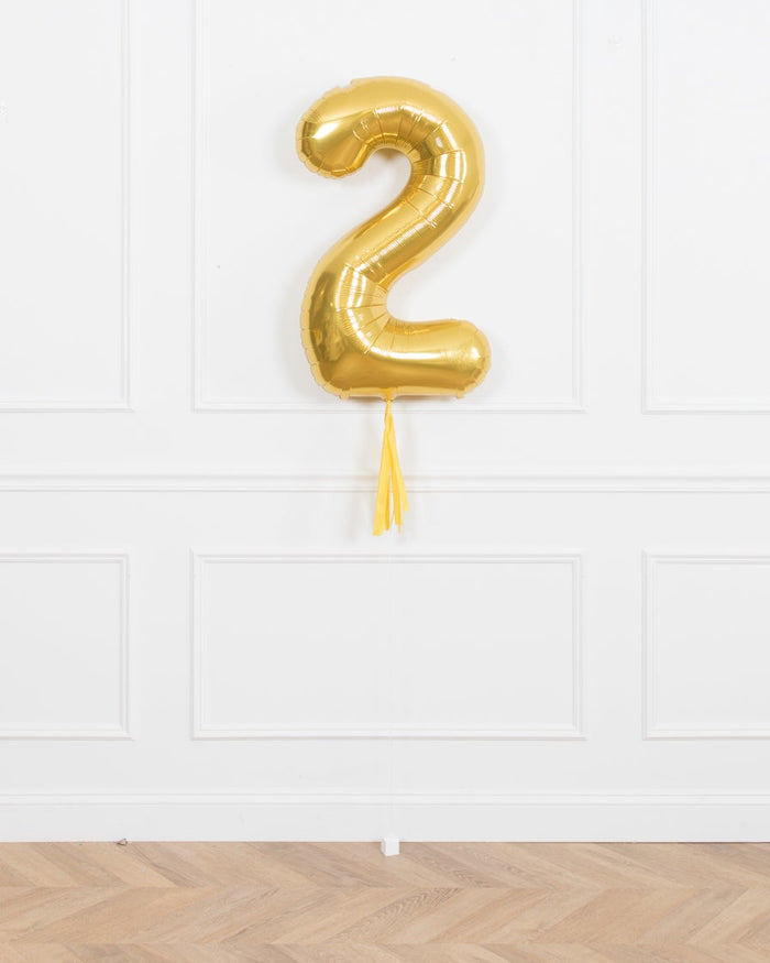paris312-chicago-bee-theme-balloon-number-yellow-gold-foil-tassel-skirt-party