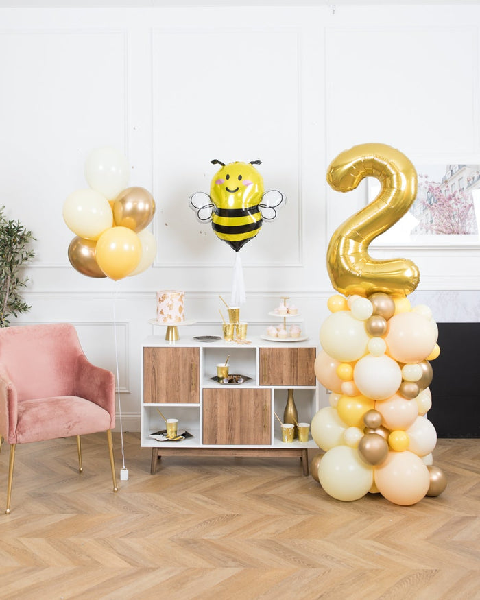 paris312-chicago-bee-theme-balloon-number-yellow-gold-column-bouquet-party-trio-decor-set