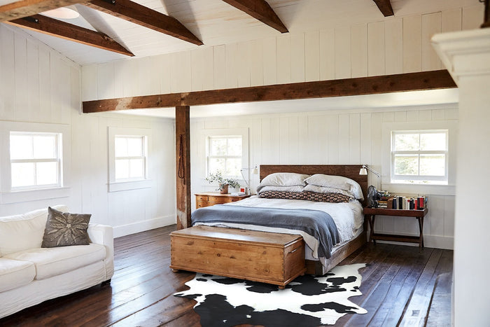 Black and White Cowhide Rug #B8572