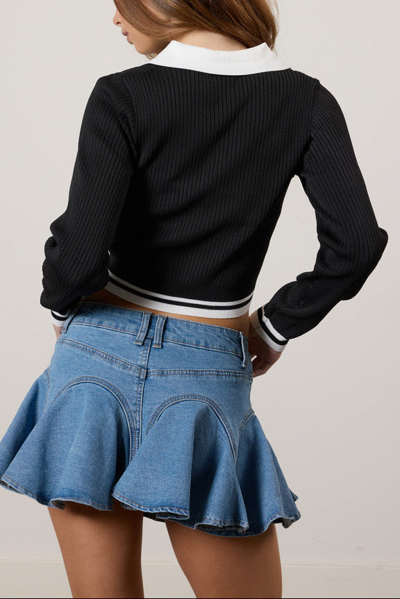 Collared Cropped Graphic Bow Sweater