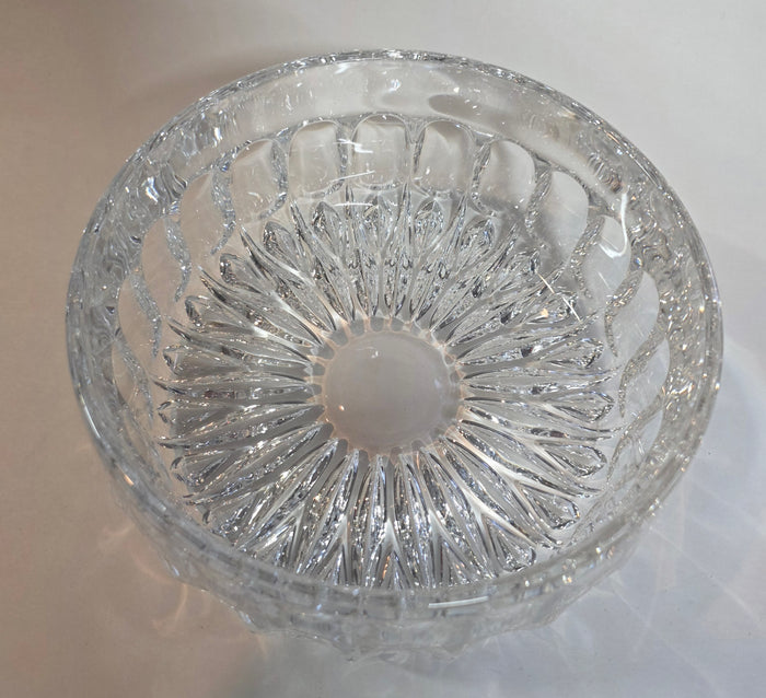Gorham 24% lead crystal bowl Pressed .