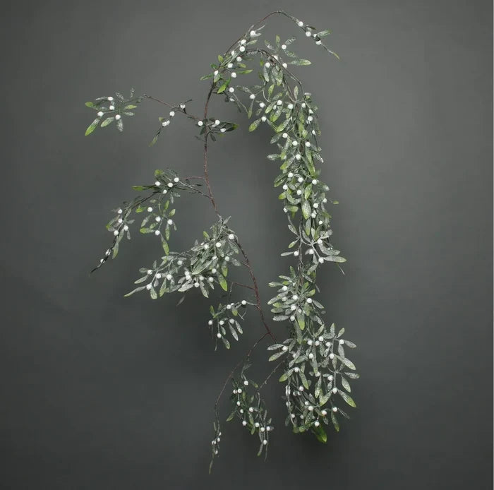 LAST ONE REDUCED! 180cm (6ft) Deluxe Frosted White Berry Mistletoe Christmas Xmas Garland