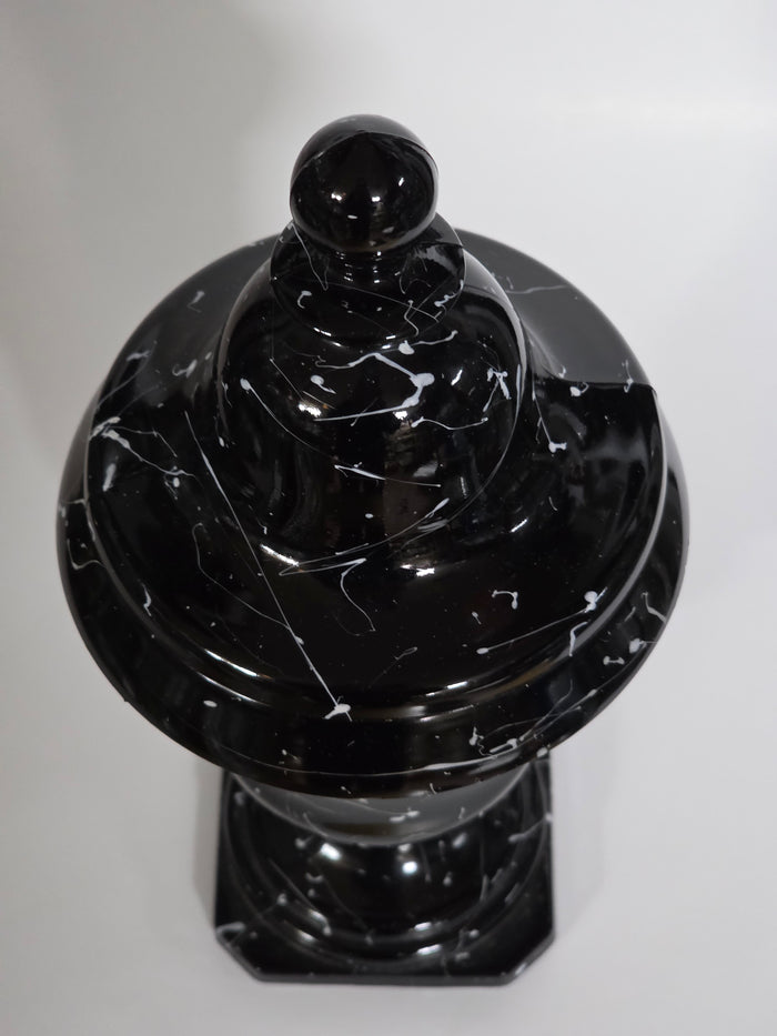 L.E Smith Glass black marble urn vase with lid.
.