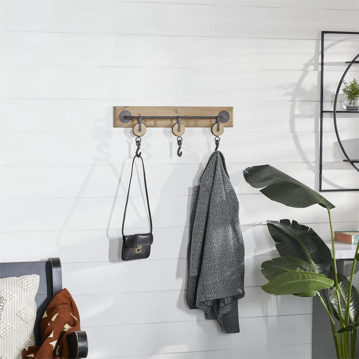 Deco Marché Metal Wood Wall Hooks 24"x10" - Coat & Hat Racks Merchandise