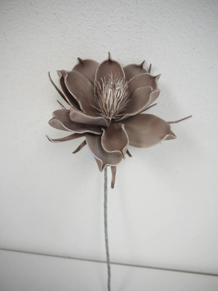 Pandula Flower Mocha 25"