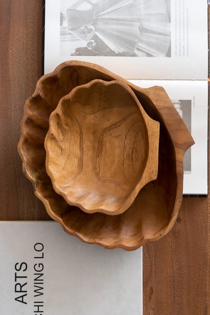 A&B Teak Seashell Plate 8" x 6.5" - Decorative Plates Merchandise