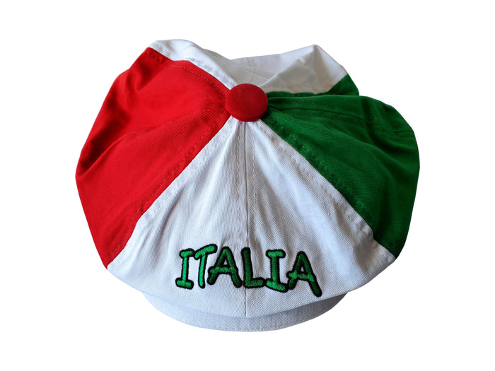 A Tricolor Italia Gatsby cap with red, white, and green colors and the word 'ITALIA' embroidered on it.