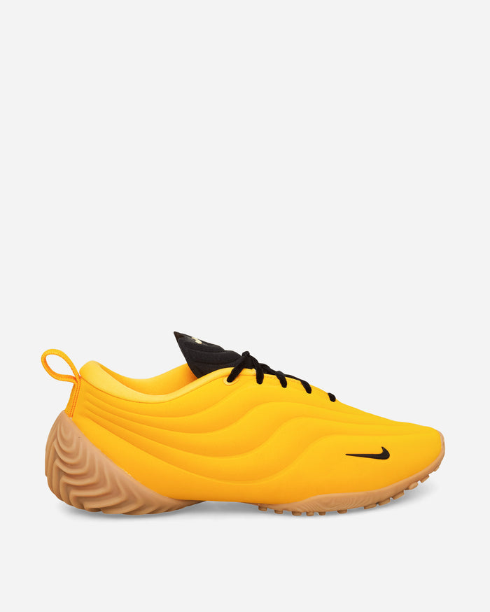 Nike Wmns W Nike Astra Ultra Univ Gold/Black/Gum Lt Brown Sneakers Low FZ5778-701